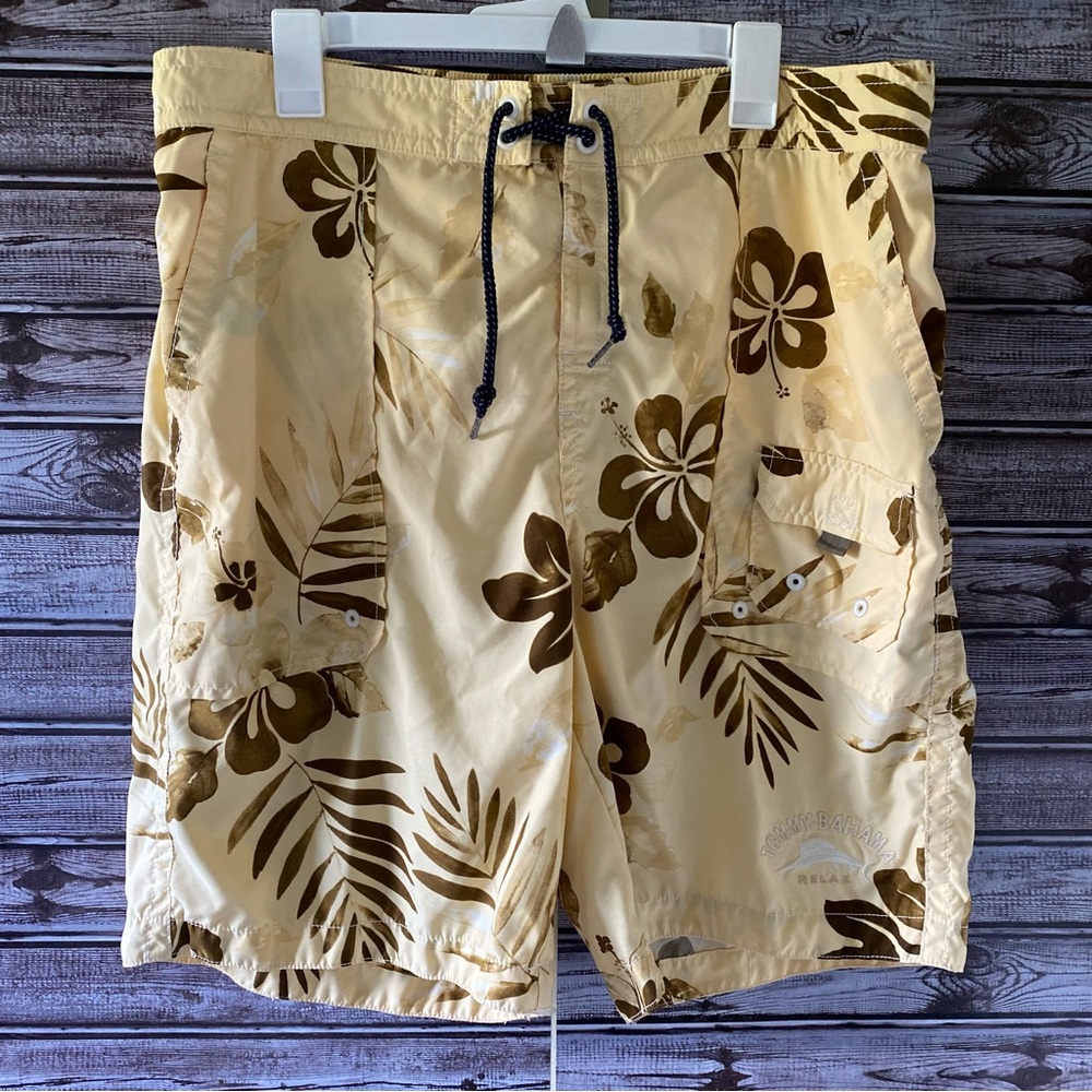 Tommy Bahama Men's Swim Trunks Size XL